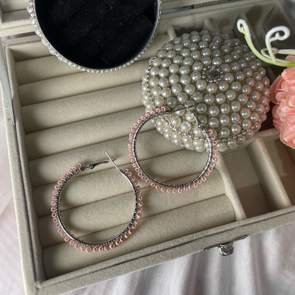 H&M Gorgeous Statement Earrings limited collection from NEW YORK - Picture 5 of 6